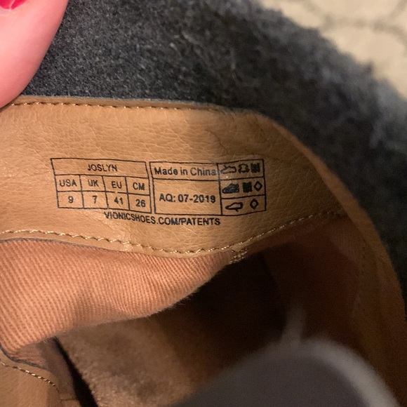 Vionic Ankle Boots Hope Joslyn Leather Taupe Weather Resistant Suede - Picture 8 of 8